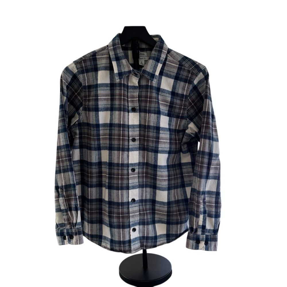 L.L. Bean Navy/Cream Plaid Button Down Flannel Women’s M Petite 100% Cotton - Picture 5 of 10